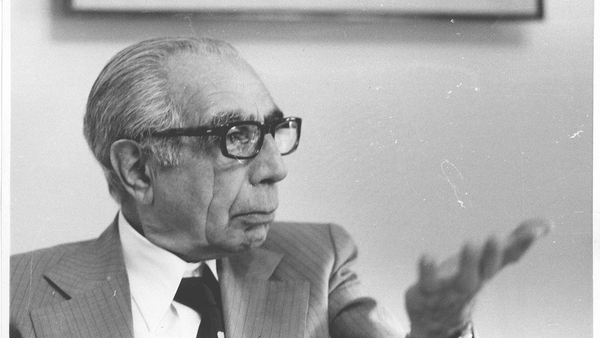 نخست‌وزیر شاه: ۹۰ درصد دانشجویان فقیر هستند