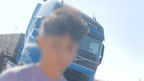 کشنده ولوو با راننده ۱۴ ساله در همدان توقیف شد